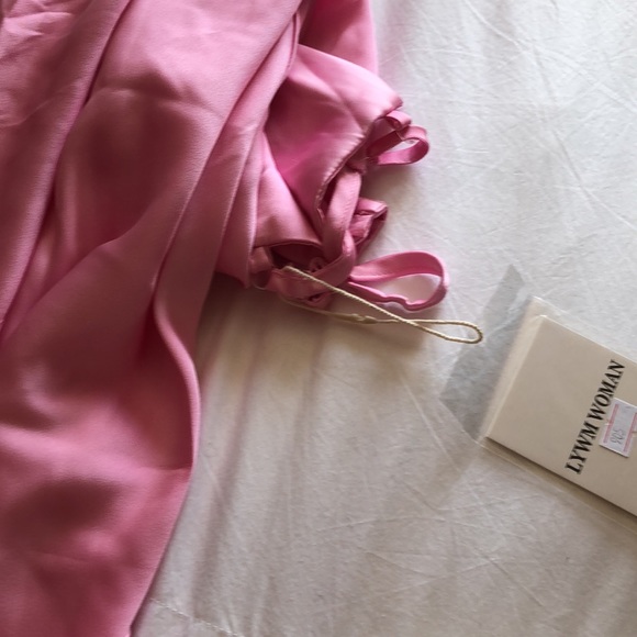 Brand new satin dress - Picture 7 of 7